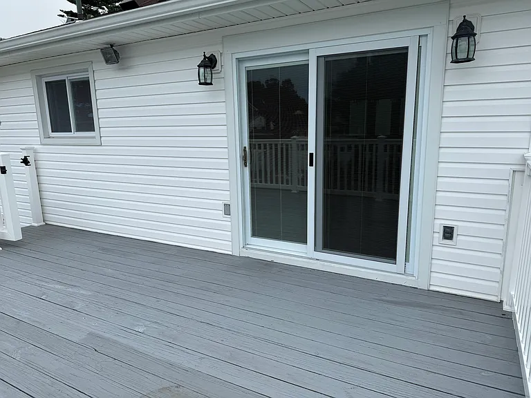 Cadman Ave — Photo 12
