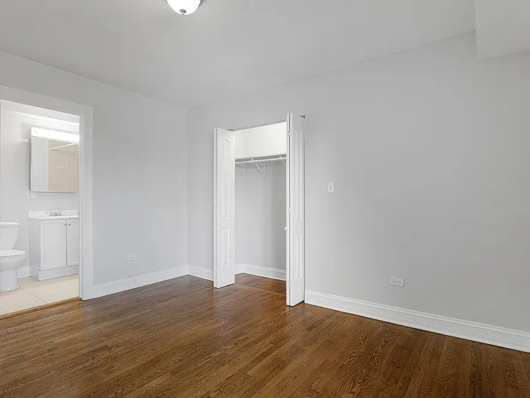 7616 N Marshfield Ave — Photo 39