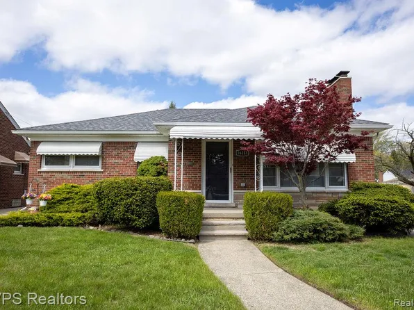 16133 Bell Ave, Eastpointe, MI 48021