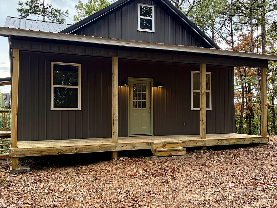 135 Mahogany Dr