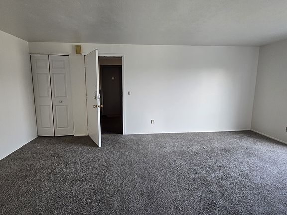 5th image of C201-525 Bell Ave