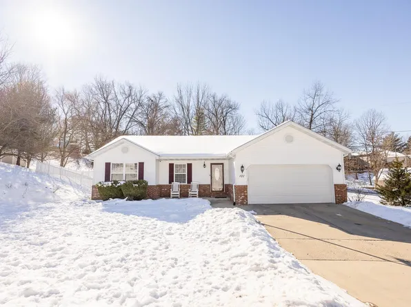 101 Barnett Dr, Edwardsville, IL 62025