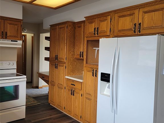 4th image of 717 E 2nd Avenue