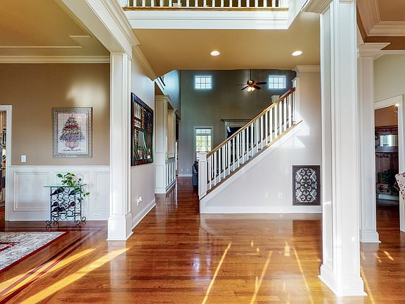 4th image of 2918 McLemore Cir