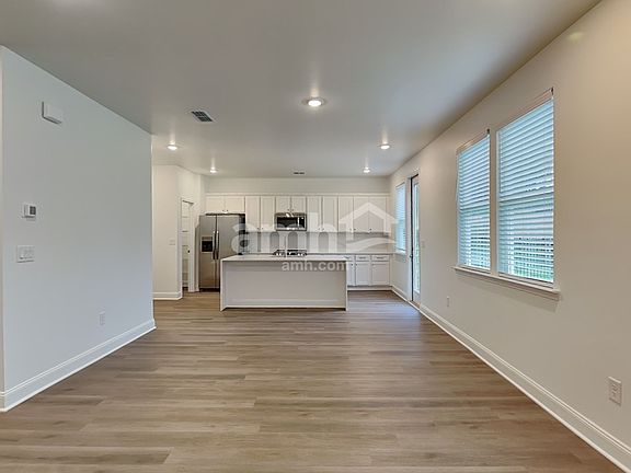 5th image of 965 Carnelian Ln