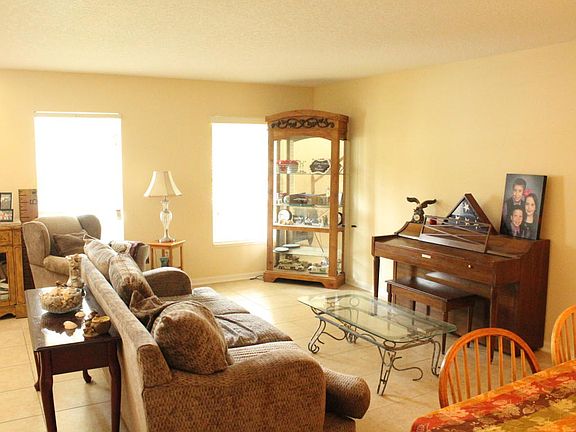 4th image of 3908 Sunset Cove Dr