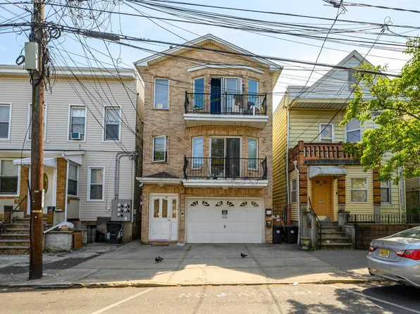 31 Logan Ave, Jersey City, NJ 07306