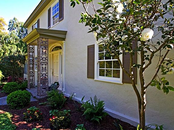 3rd image of 2140 Pinecrest Dr
