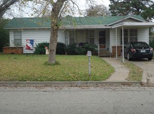 108 Ohio Ave, Graham, TX 76450