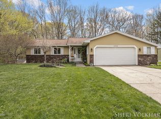6548 Wahlfield Ave NW, Comstock Park, MI 49321
