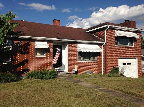 1st image of 121 Asbury St