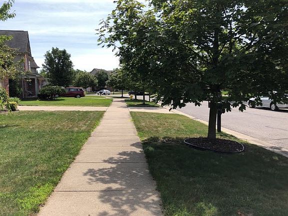 5th image of 392 Summerfield Dr