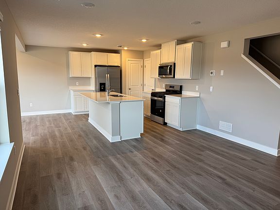 4th image of 13689 Ringneck Way N