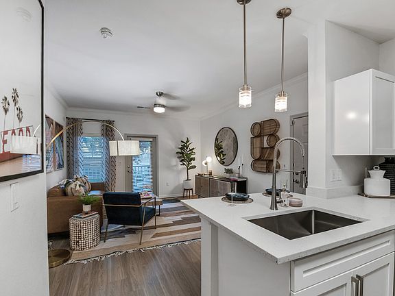 5th image of 13590 Earnshaw St #80802