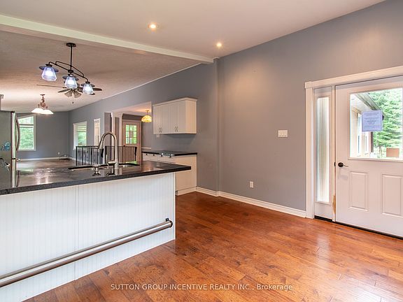 5th image of 59 Forest Hill Dr