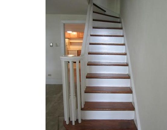 5th image of 2805 W 4th St