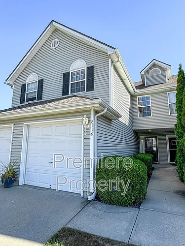 8119 N Elmwood Ave Photo 1