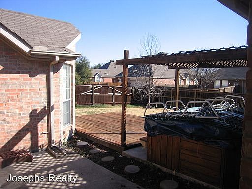 3rd image of 505 Lancashire Dr