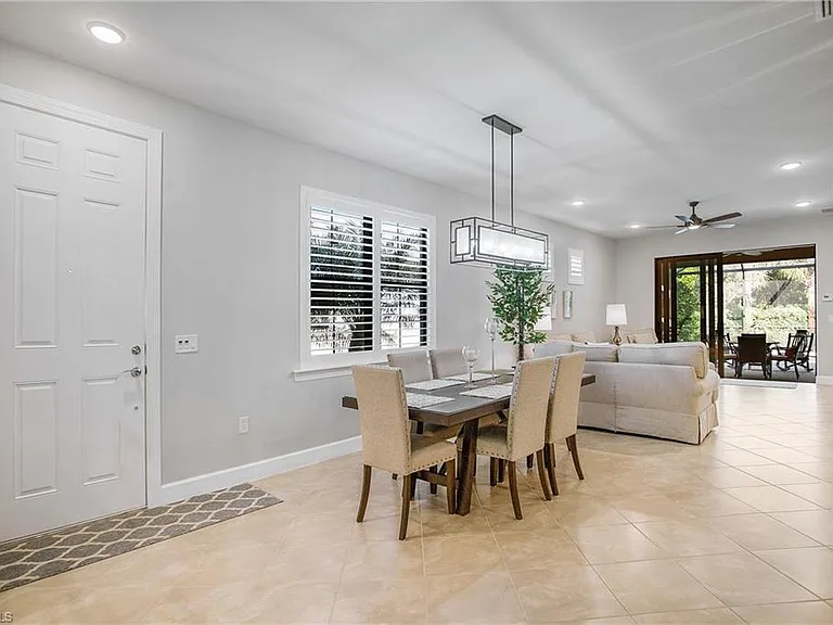 7674 Jacaranda Ln — Photo 6