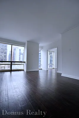 Rented by Domus Realty | media 2