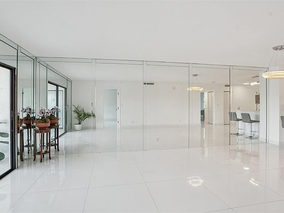 4th image of 2205 S Cypress Bend Drive #501
