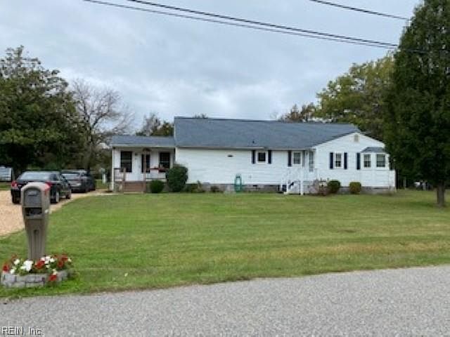 9 Freeman Dr Poquoson Va 23662 Mls 10354039 Zillow