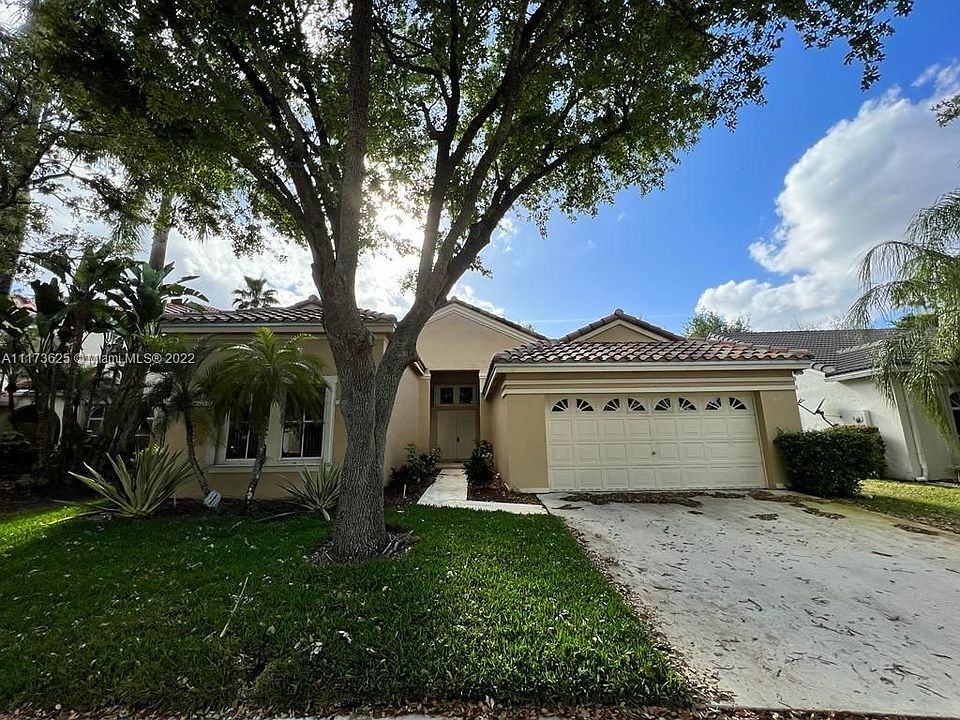 1st image of 611 Carrington Ln #0