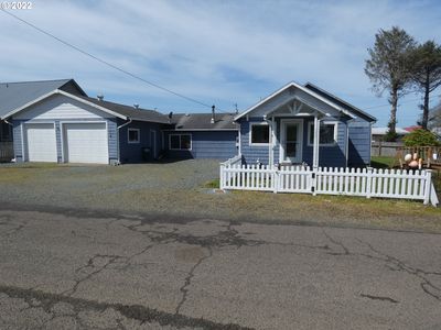 157 S Easy St, Rockaway Beach, OR, 97136