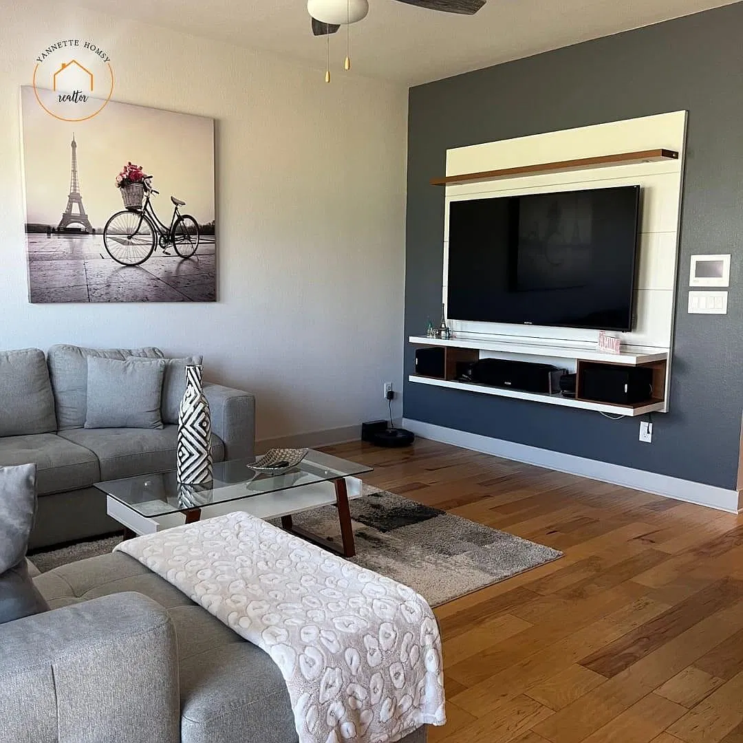 3 bed, 2.5 bath, 1778 sqft, $2,100 — Photo 4