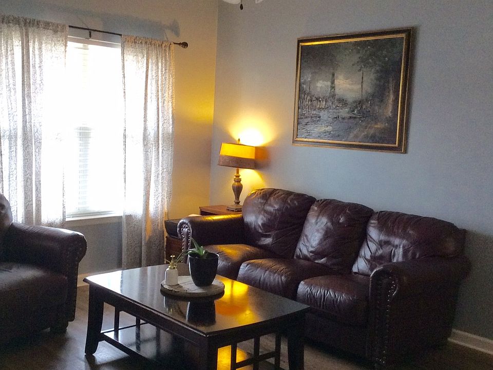 1st image of 1403 Sunray Dr
