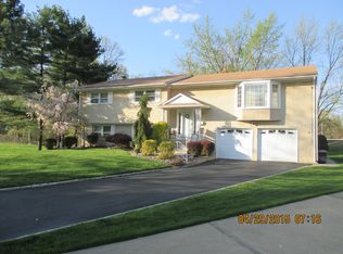 53 Byron Pl, Clark, NJ 07066