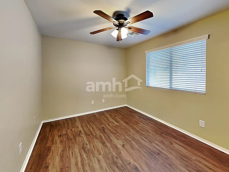 5332 W Jones Ave — Photo 13