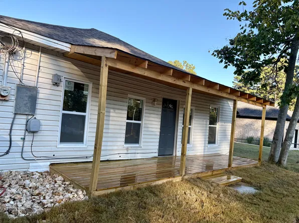 824 Lewis Ave, Bauxite, AR 72011