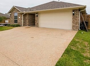 808 Dove Run Trl, College Station, TX 77845
