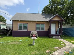 1003 E San Antonio St, Victoria, TX 77901