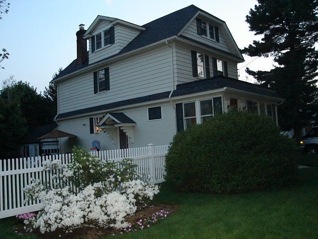 2nd image of 16 Wright Ave