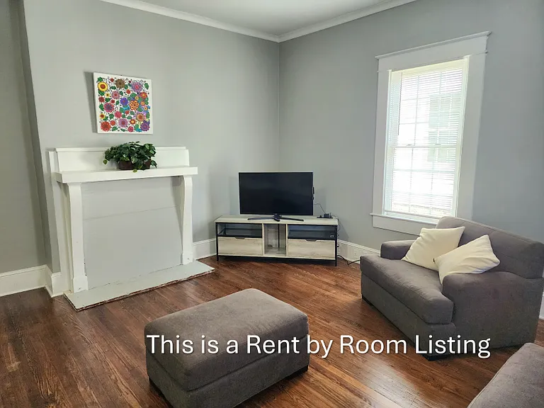 523 Avent St — Photo 3