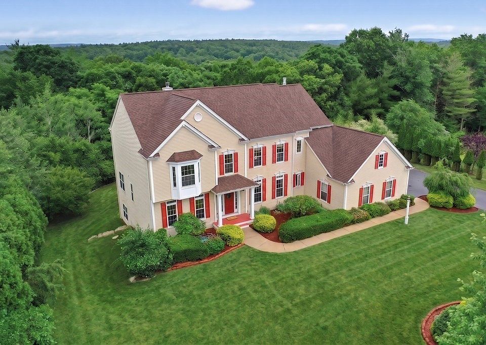 1st image of 35 Howarth Dr