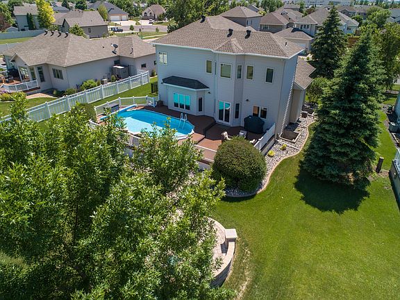 5th image of 3511 Woodbury Park Dr S