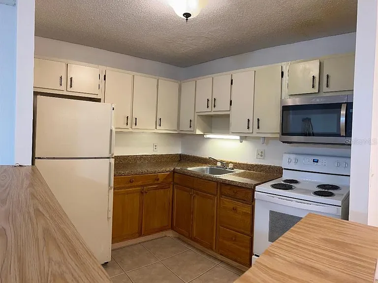 2364 Oak Park Way #102 — Photo 7