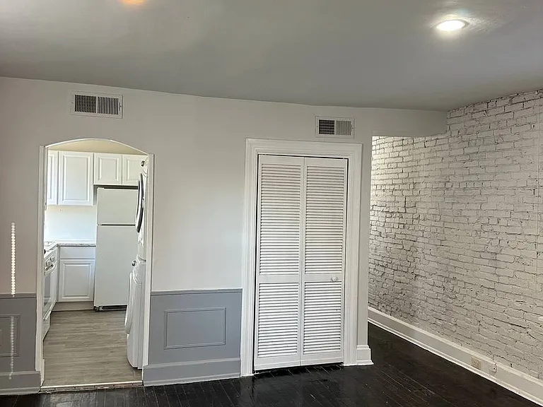 517 Cathedral St #5 — Photo 13
