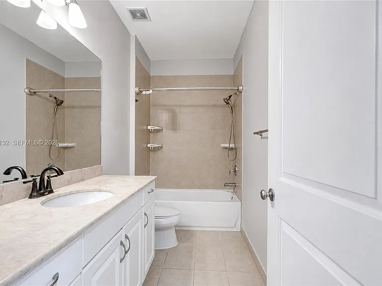13005 Riverwalk Cir N — Photo 26