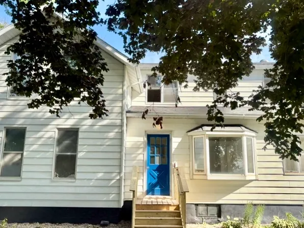 238 3rd St NE, Blooming Prairie, MN