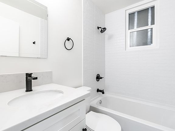 4th image of 4509 1/2 Utah St