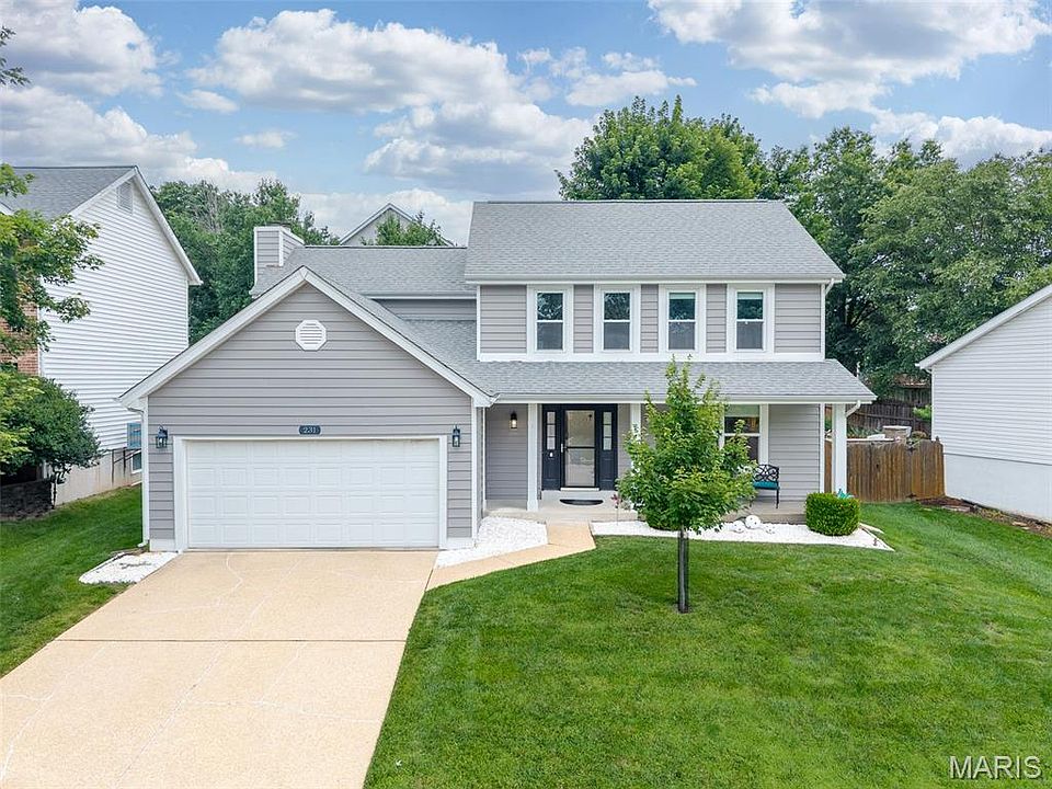 1st image of 231 Oakbriar Farm Dr