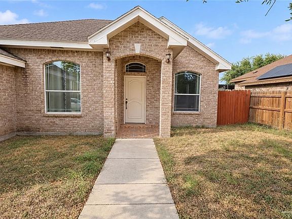 2nd image of 708 W 24th Pl