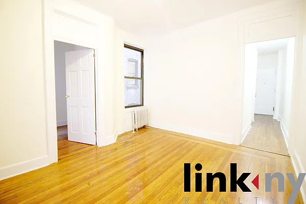 Rented by Link NY Realty | media 5