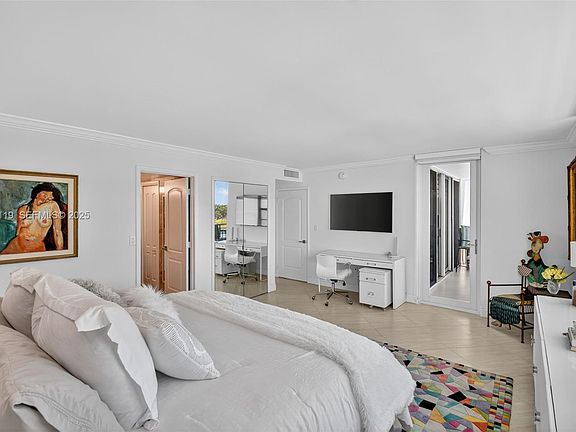 3rd image of 9250 W Bay Harbor Dr APT 5A