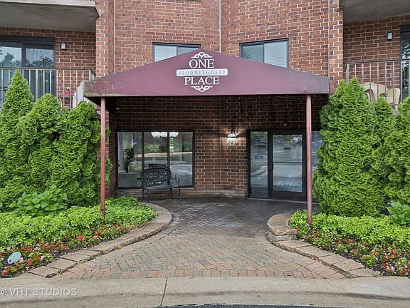 2nd image of 1 Bloomingdale Pl APT 401