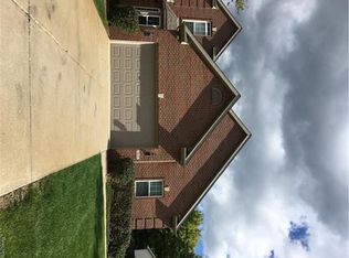 9526 Kingsway Cir #1, Clarkston, MI 48348